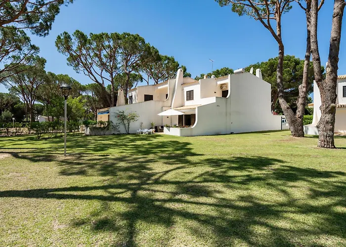 Vilamouratenis Sunscape By Sapvillas